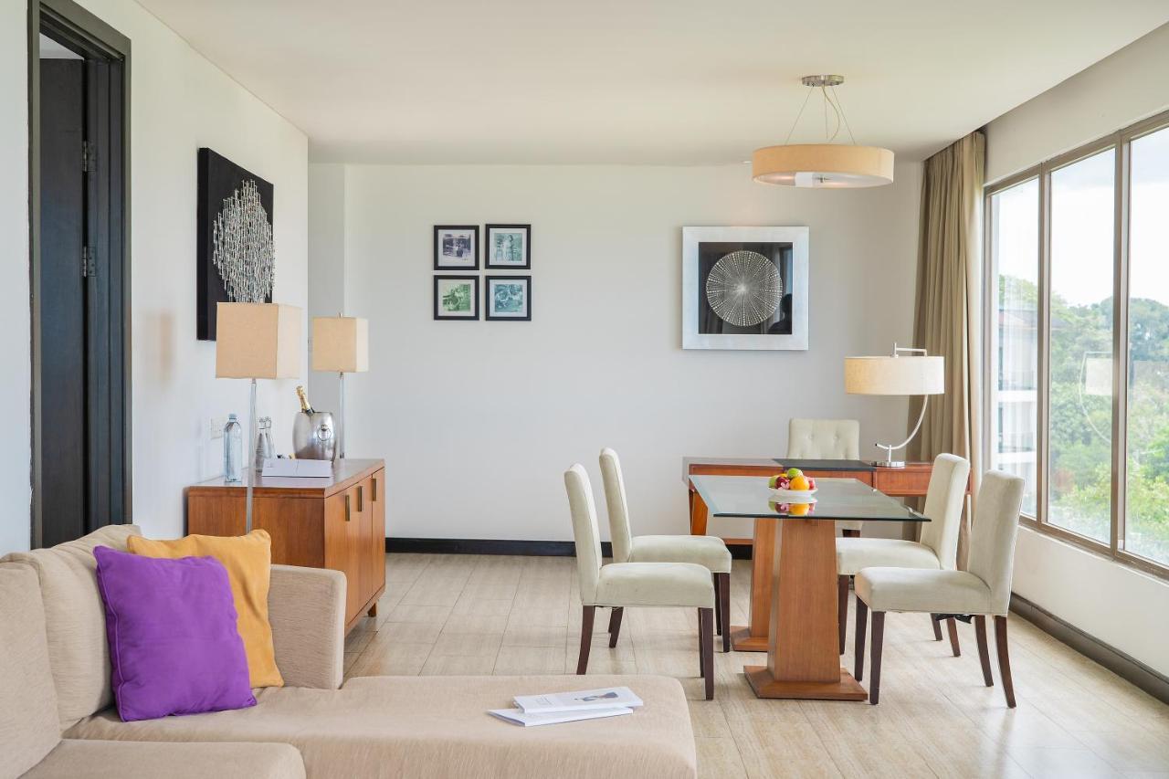 Lv8 Resort Hotel Canggu Extérieur photo